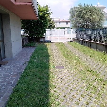 Holiday Apartaments Desenzano del Garda Eksteriør billede