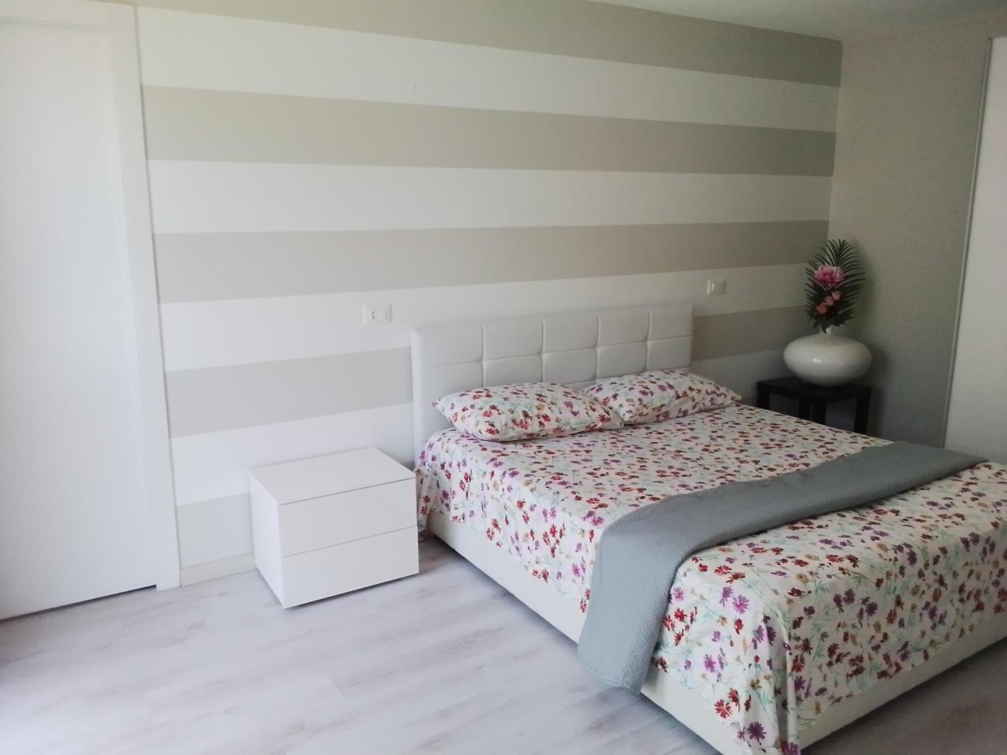 Holiday Apartaments Desenzano del Garda Eksteriør billede
